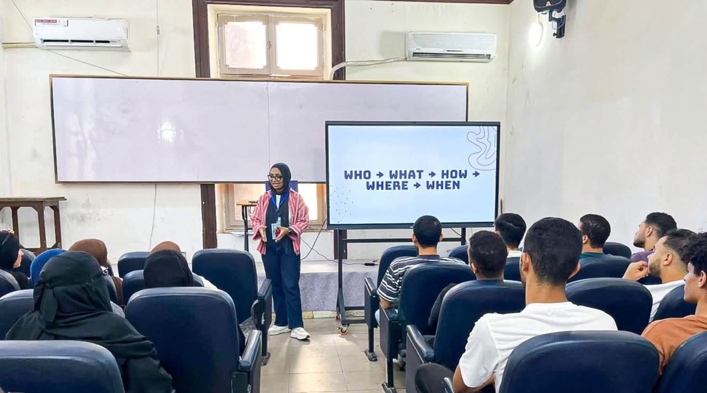 A trainer presenting to participants